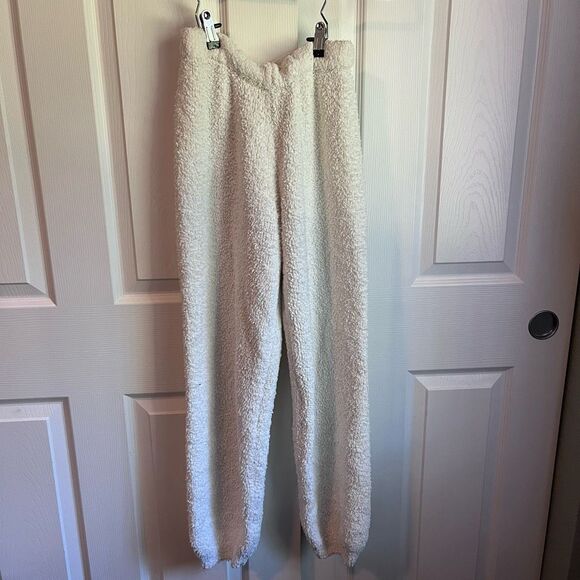 SKIMS Cream Cozy Jogger Pants - Picture 2 of 6